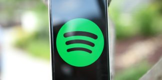 Android กำลังจะเลือกเพลงใน Spotify เป็นเสียงนาฬิกาปลุกได้แล้ว ! Spotify Android