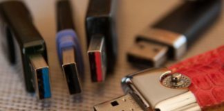 ผู้คิดค้นพอร์ต USB อธิบายเหตุผลที่ไม่ทำให้ USB เสียบกลับด้านได้ USB