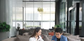 มองหาคอนโดแนวรถไฟฟ้า ให้ The Bangkok Residence เป็นธุระดูแลให้ครบ จบในที่เดียว The Bangkok Residence