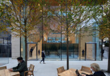 Apple เปิด Apple Bağdat Caddesi สาขาที่ 3 ของอิสตันบุล ตุรกี Apple istanbul